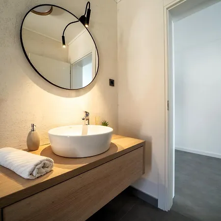 Villa Seafront Serenita