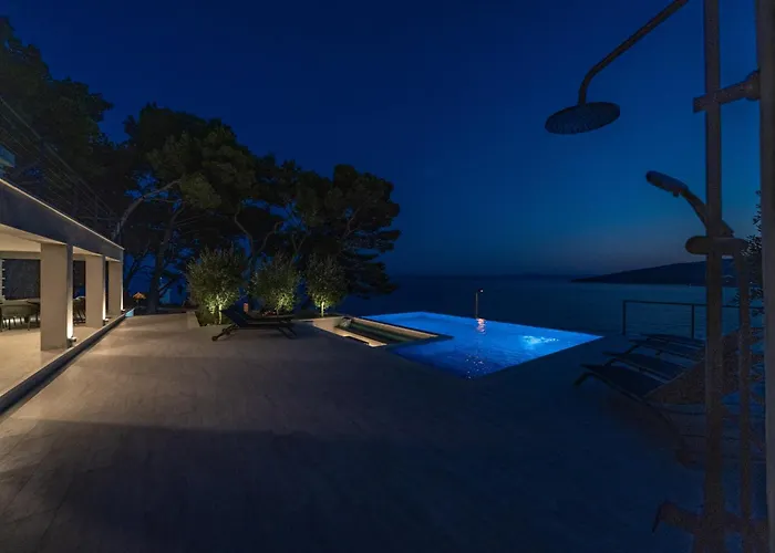 Seafront Serenita * Sumartin