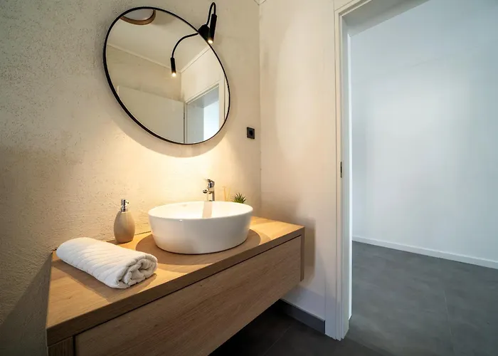 Villa Seafront Serenita